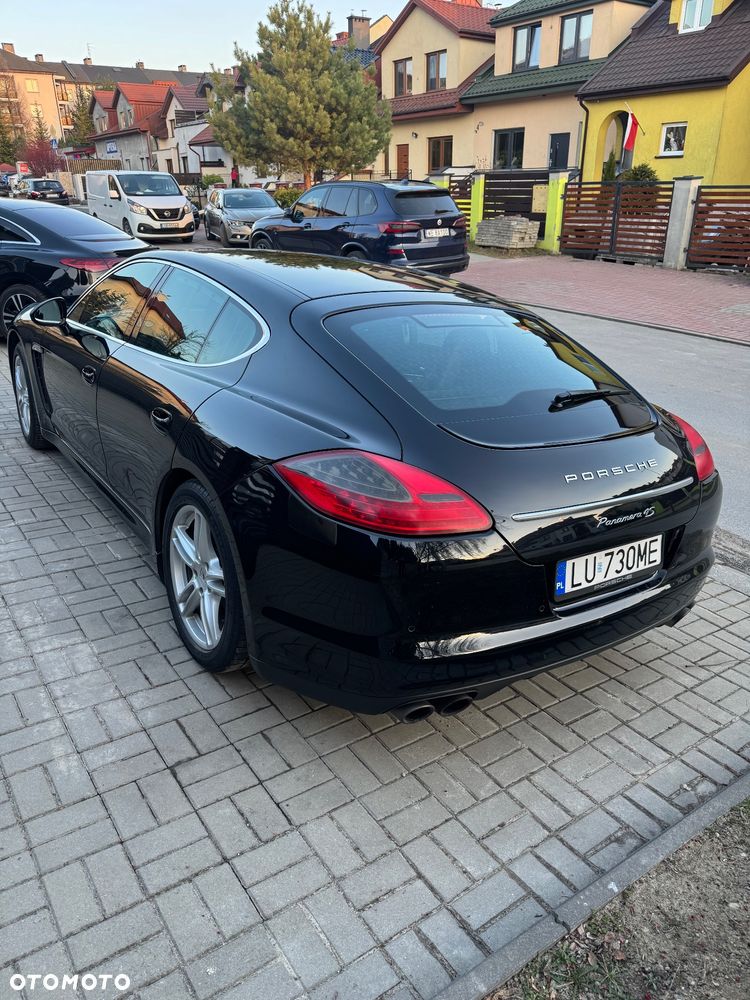 Porsche Panamera 4S PDK - 31
