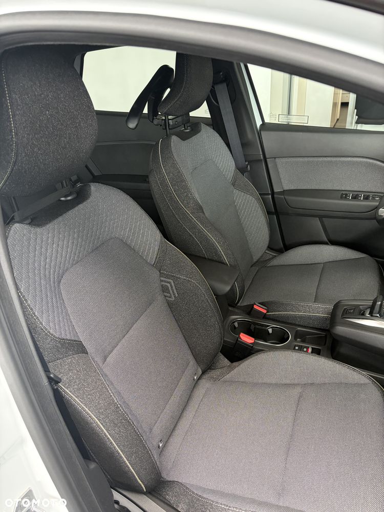 Renault Captur - 16