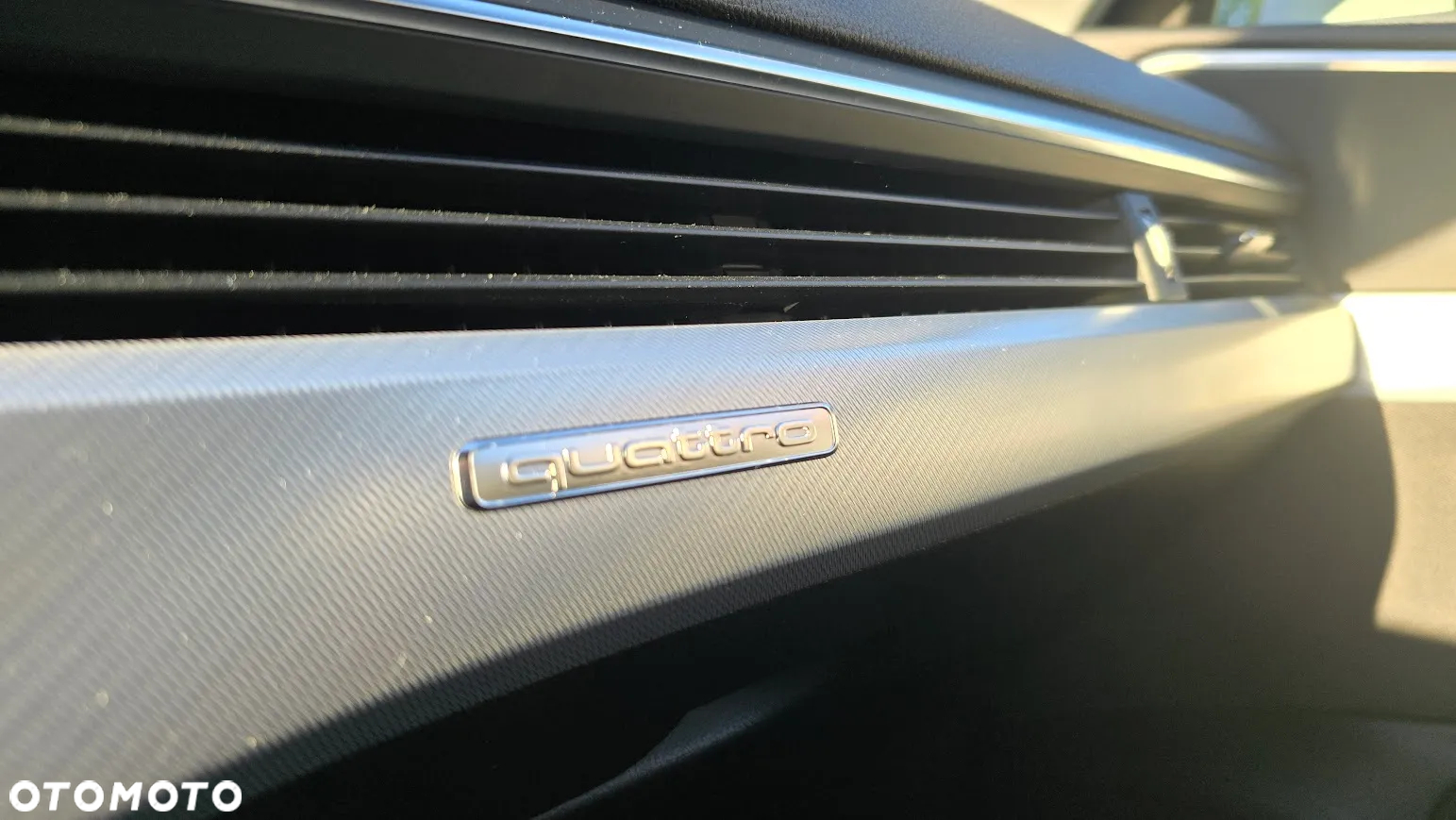 Audi A4 Avant 40 TDI quattro S tronic - 26