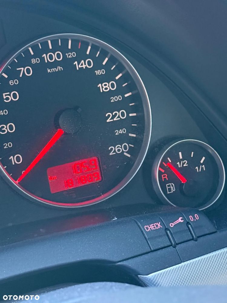 Audi A4 Limousine 1.8 T quattro - 17