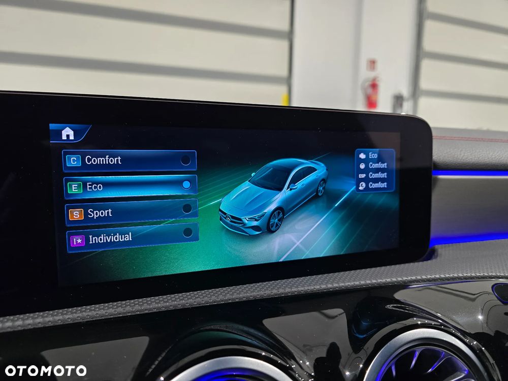 Mercedes-Benz CLA 200 mHEV AMG Line 7G-DCT - 17