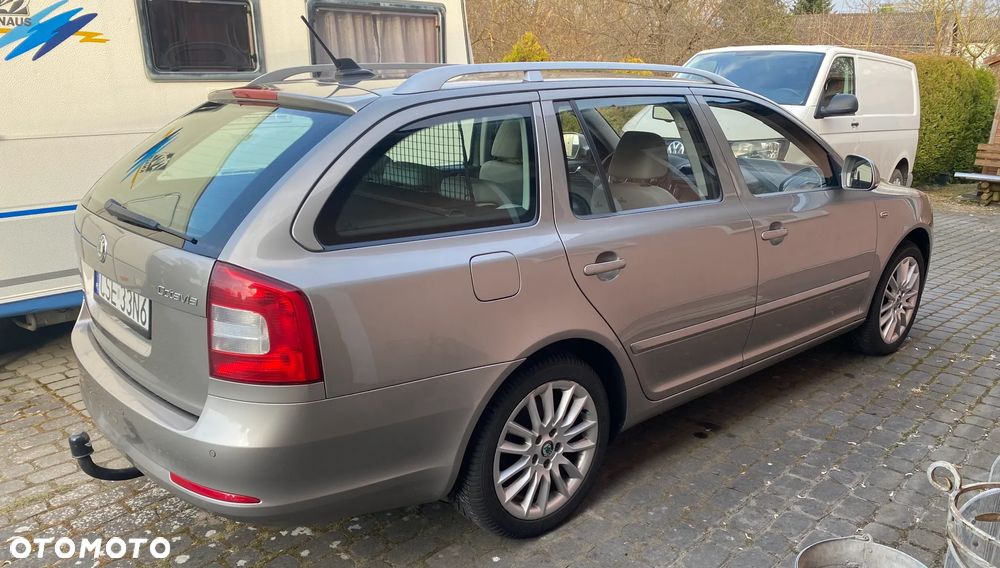 Skoda Octavia 2.0 TDI DPF DSG Laurin & Klement - 3