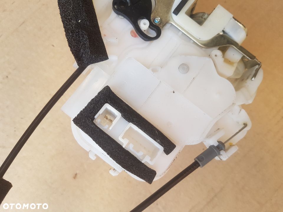 Subaru Outback IV BR zamek zatrzask centralny drzwi europa eu - 12