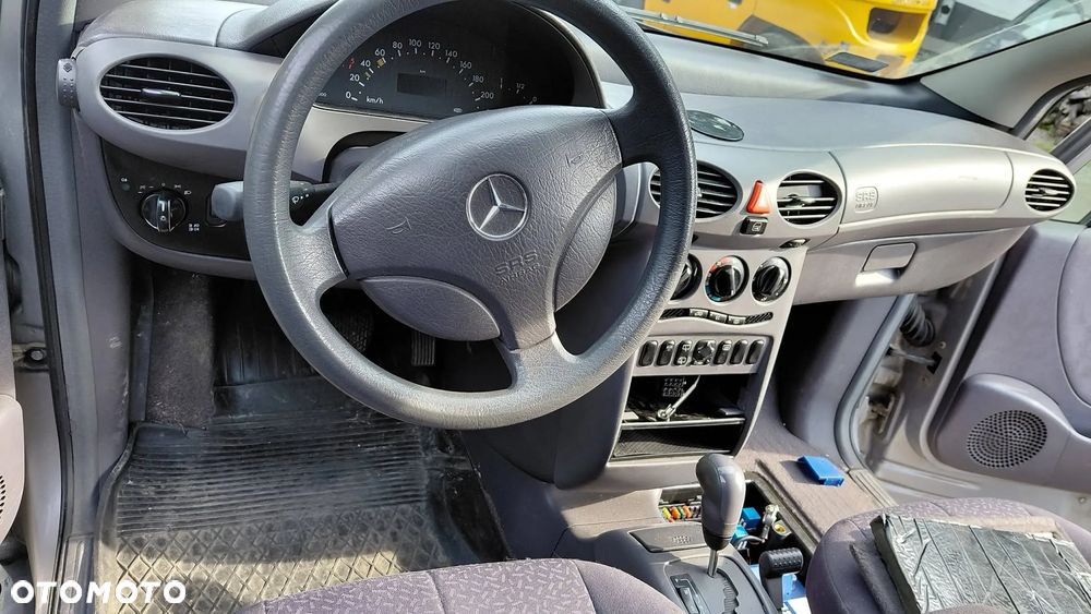 Na części: Mercedes-Benz A 170 CDI Rok 2000 Pojemność 1689 Moc 66 kw Diesel - 2