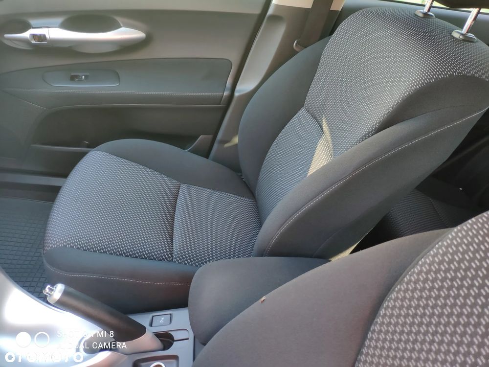Toyota Auris 1.6 Life+ - 24