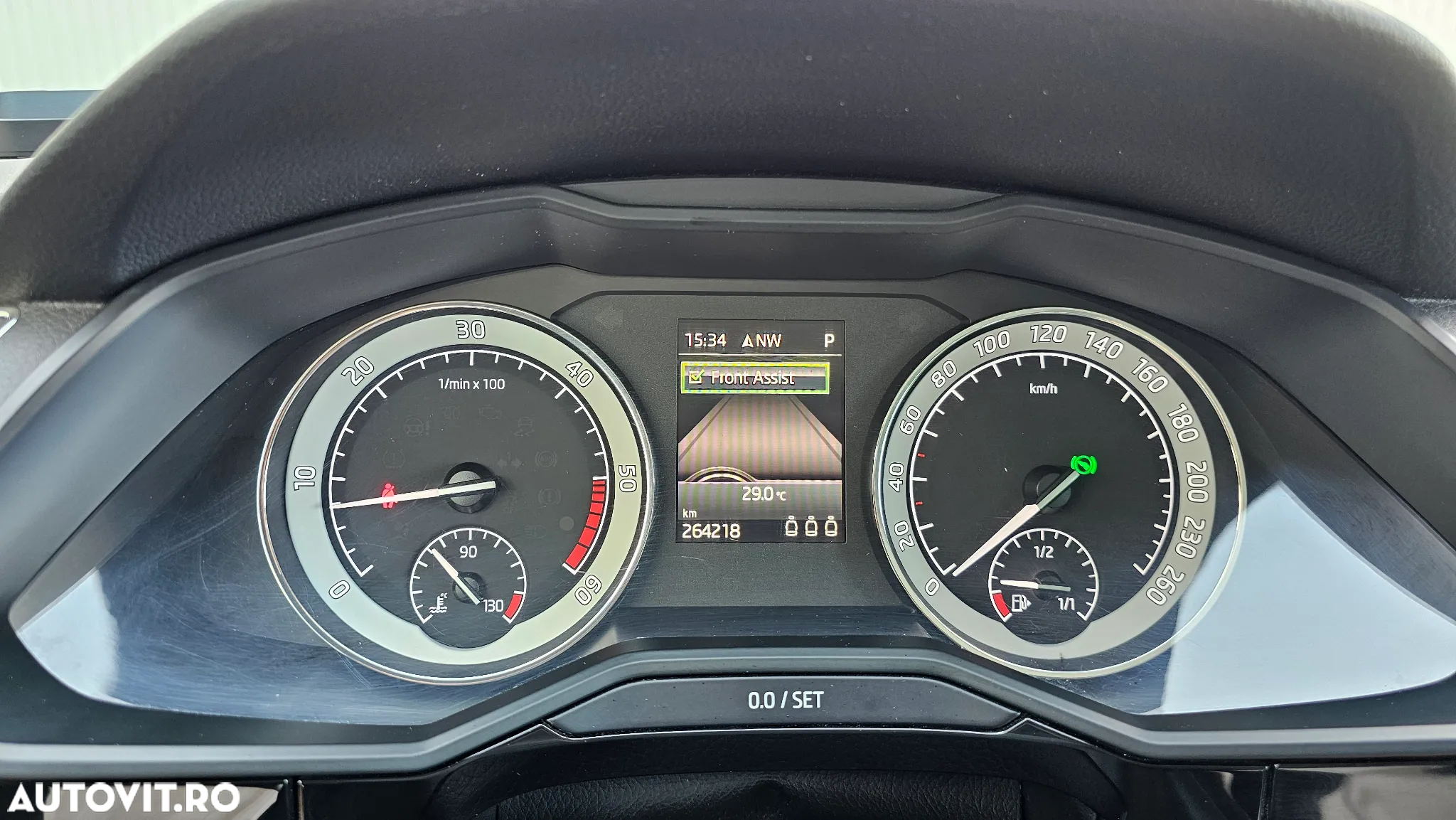 Skoda Superb 2.0 TDI DSG L&K - 20