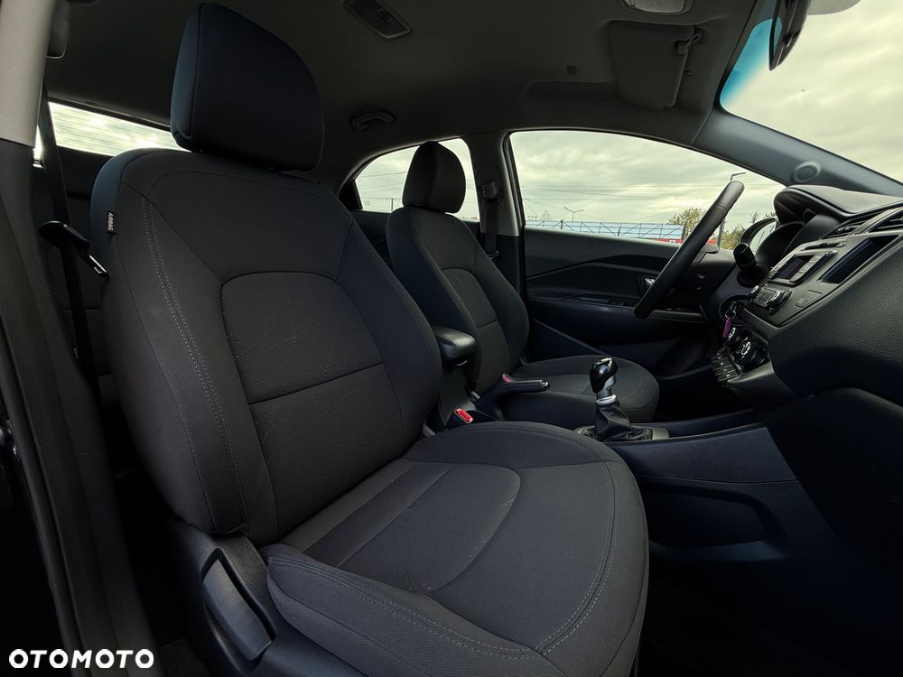 Kia Rio 1.4 Spirit - 25