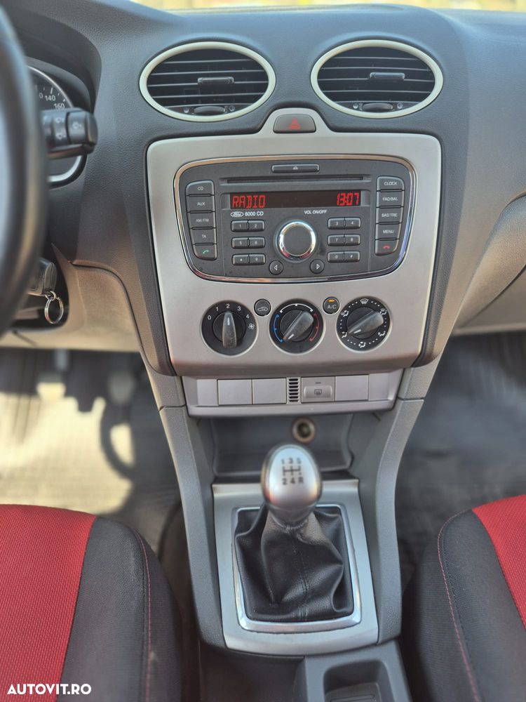Ford Focus 1.6 TDCi Ambiente - 5
