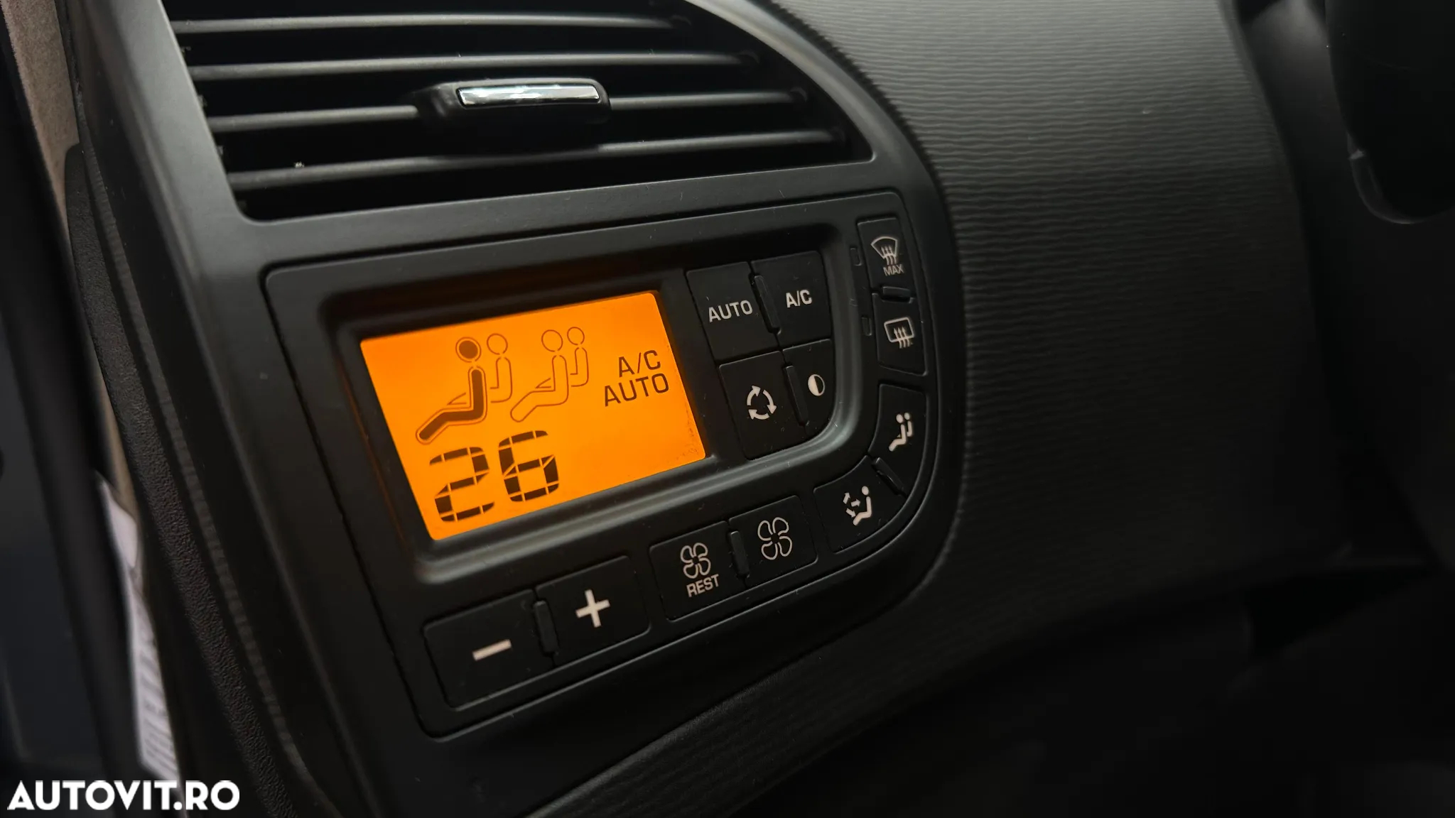 Citroën C4 Grand Picasso - 15