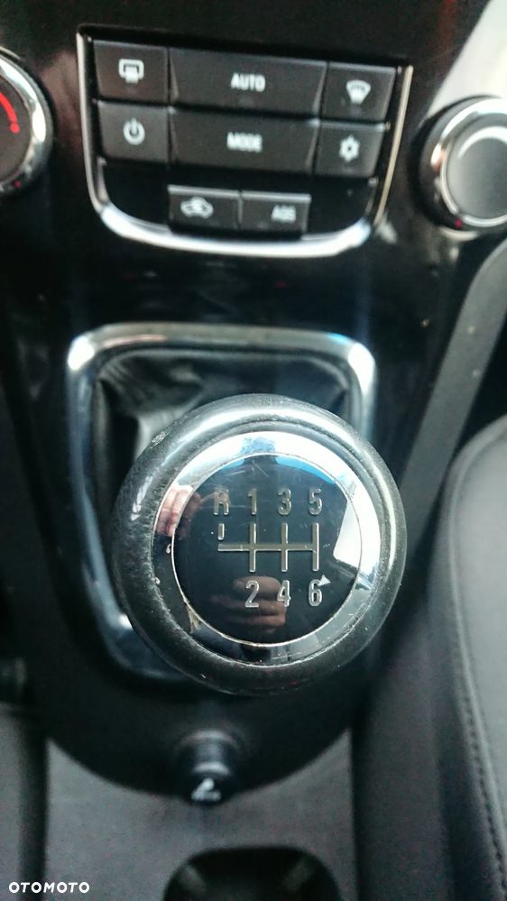 Chevrolet Orlando - 14