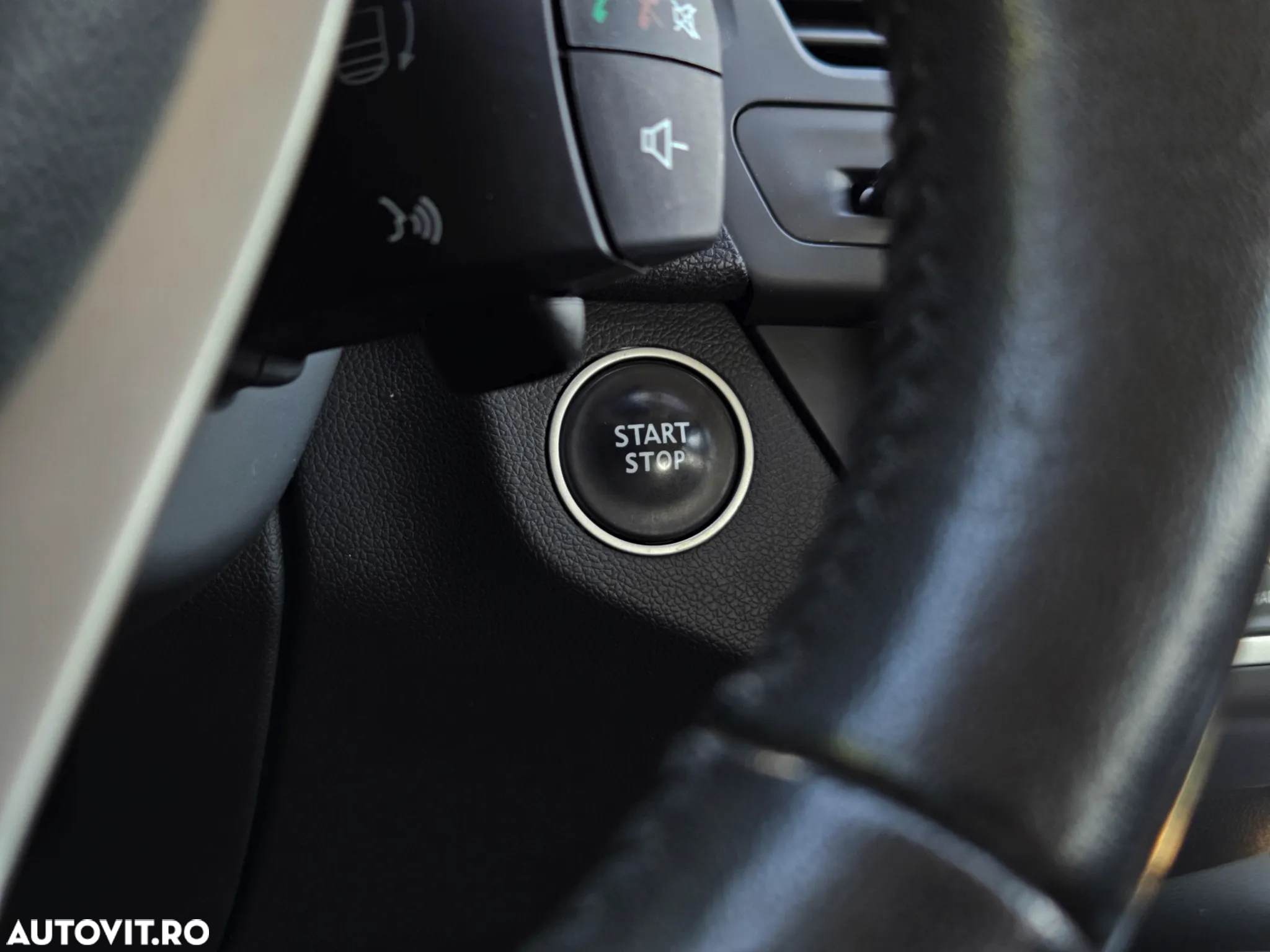 Renault Laguna dCi 110 FAP Limited - 22