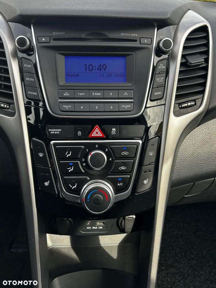 Hyundai i30 i30cw 1.4 Trend - 17