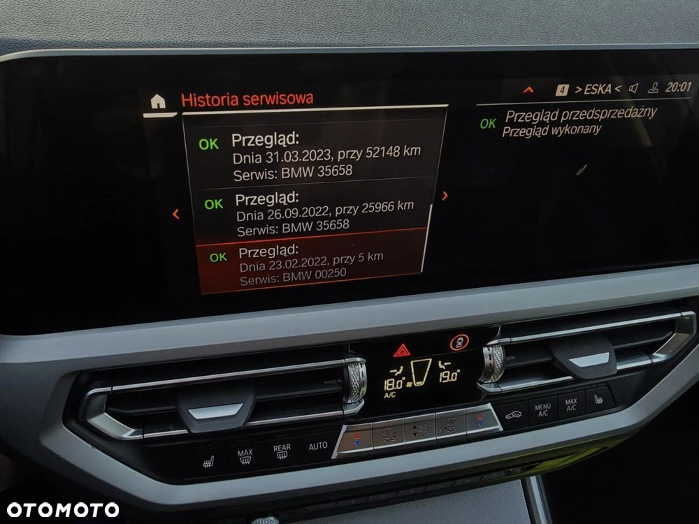 BMW Seria 3 318d Touring Advantage - 31