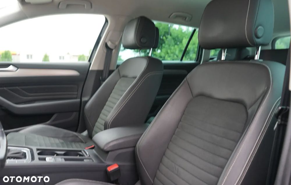 Volkswagen Passat 2.0 TDI 4Mot Elegance DSG - 11