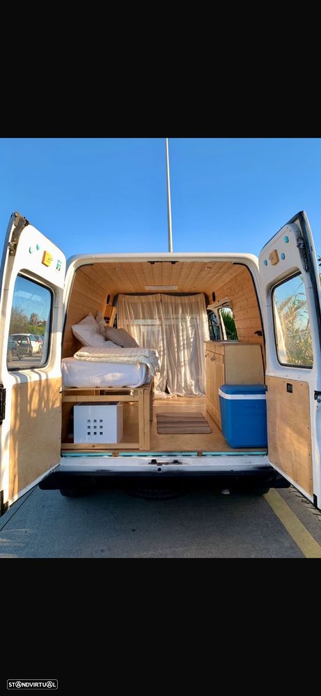 Ford Transit - 1