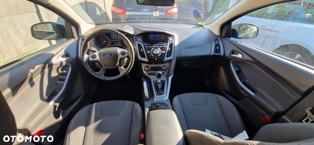 Ford Focus 1.6 EcoBoost Titanium - 9