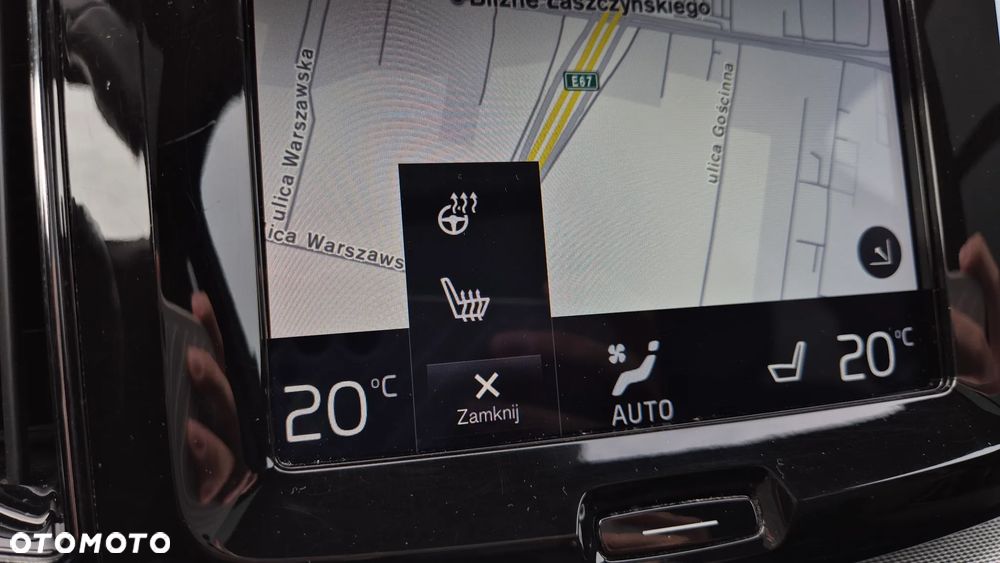Volvo XC 60 T8 AWD Plug-In Hybrid R-Design - 27