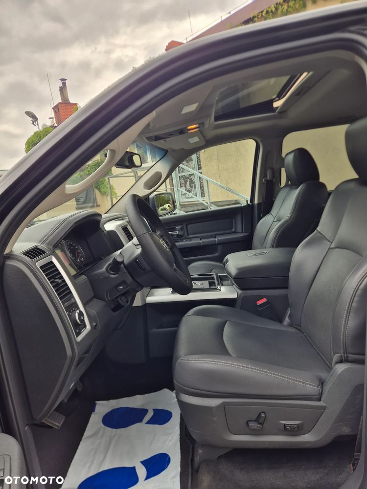 Dodge RAM 5.7 4x4 - 15