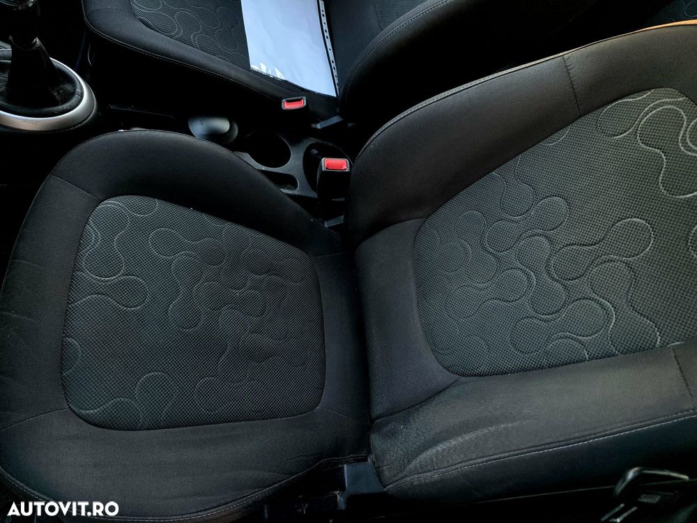 Hyundai i20 1.2 GL Comfort - 11