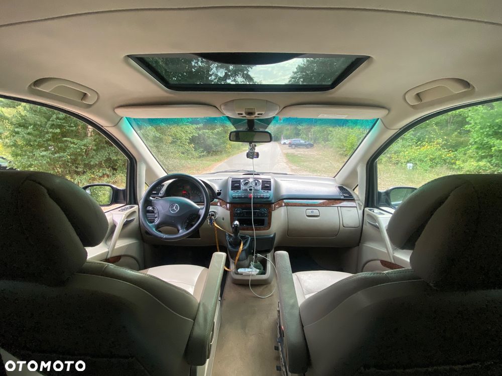 Mercedes-Benz Viano - 13