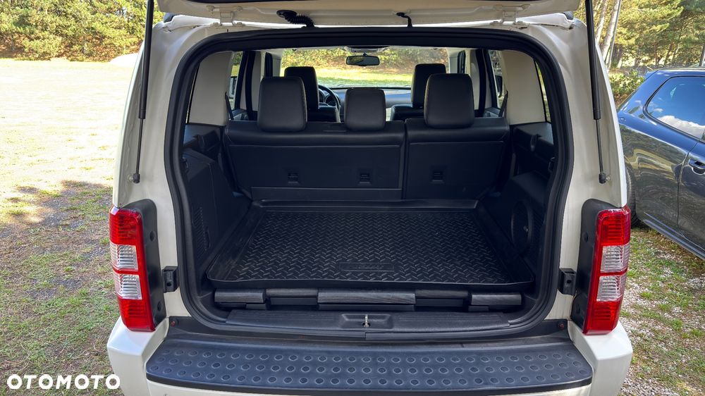 Dodge Nitro 4.0 V6 RT - 15