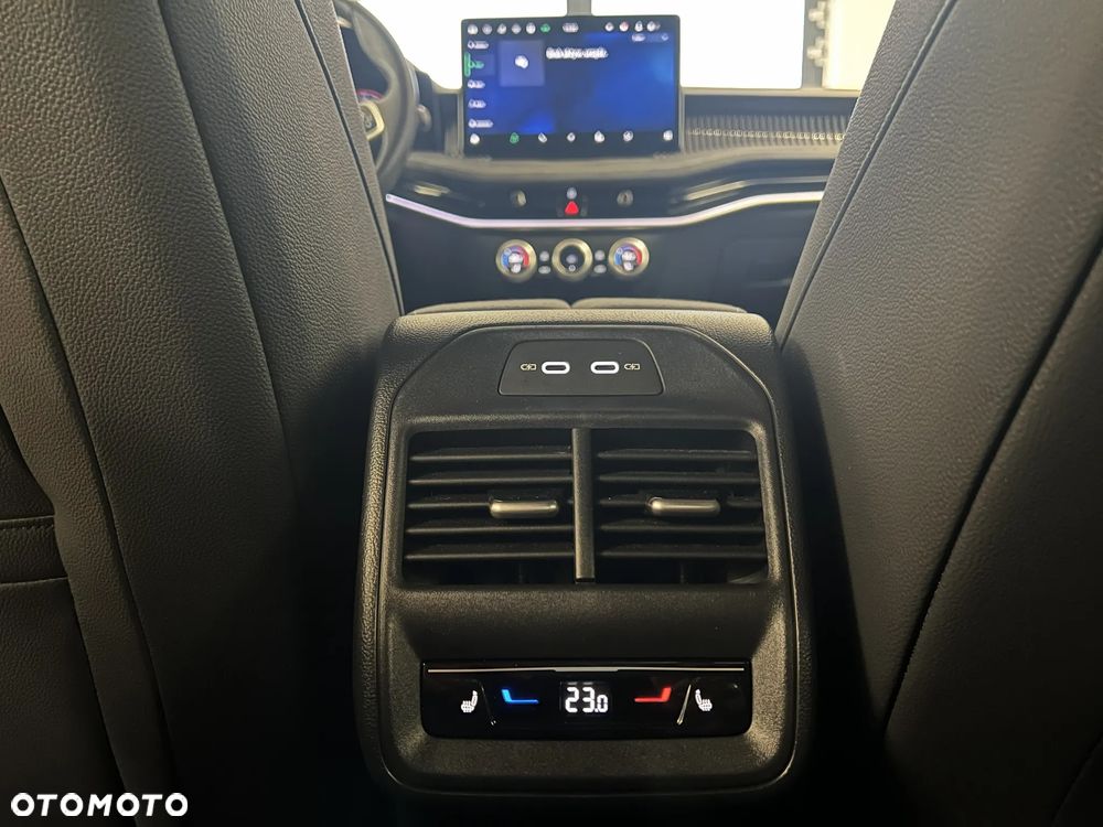 Skoda Superb 2.0 TDI SCR 4x4 Sportline DSG - 20