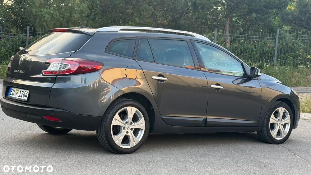 Renault Megane TCe 130 Bose Edition - 4