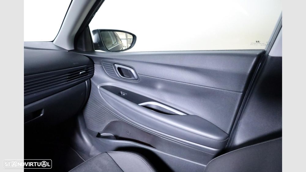 Hyundai Bayon 1.0 T-GDI Premium — fotografia 15