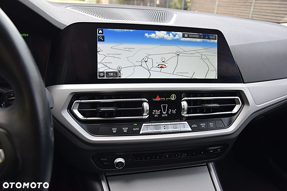 BMW Seria 3 318d Edition M Sport Shadow - 17