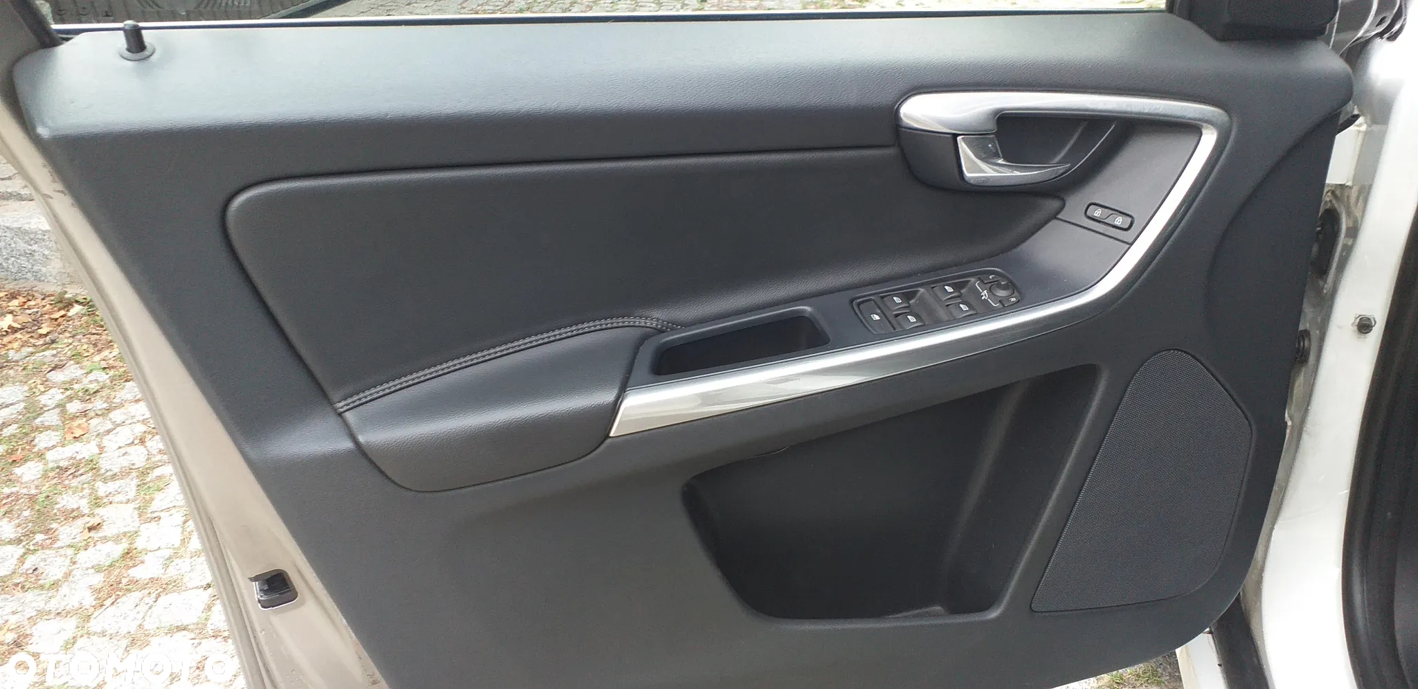 Volvo XC 60 D3 Momentum - 12
