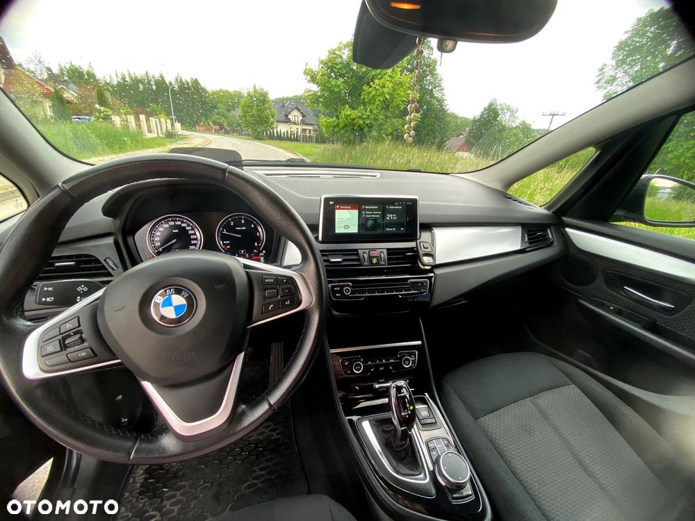 BMW Seria 2 218d xDrive Advantage sport - 9