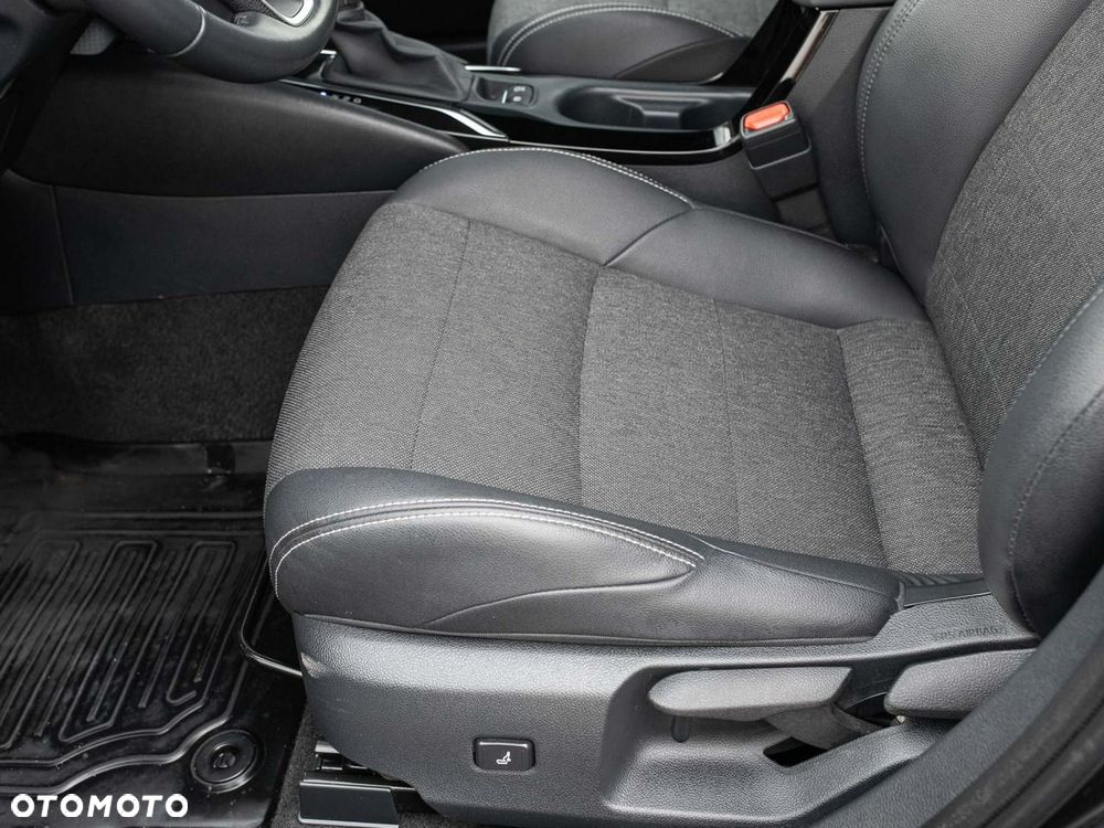 Toyota Corolla - 10