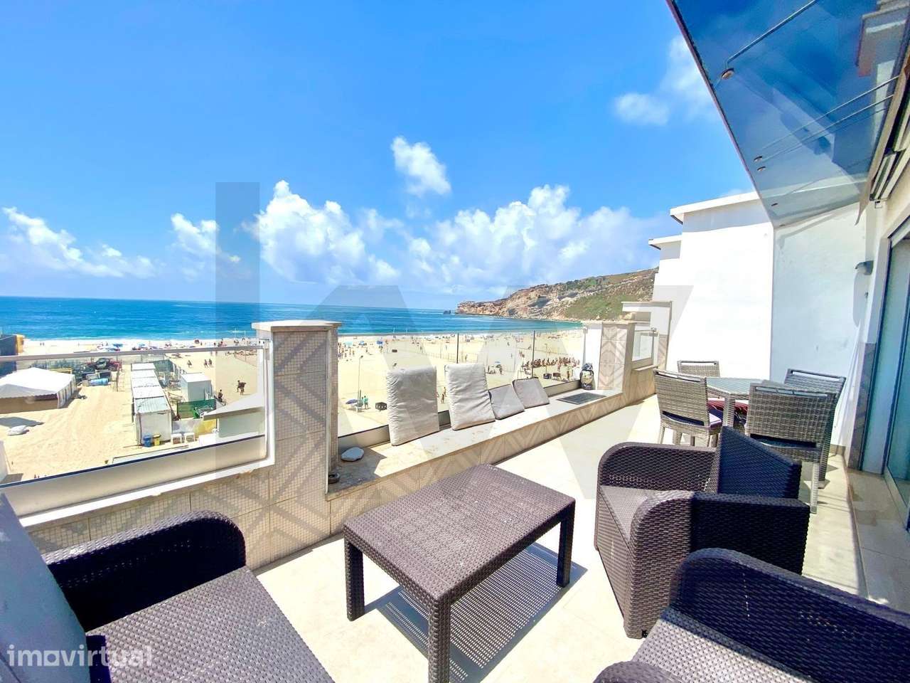 Nazaré  T2 de Luxo com Vista Infinita e Faturação Superior a 70.000€/A - Grande imagem: 5/31