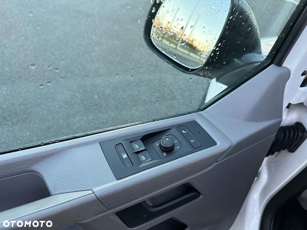 Volkswagen Transporter T6.1 Lang - 28