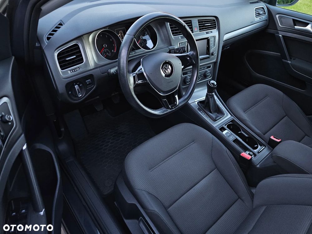 Volkswagen Golf 1.2 TSI BlueMotion Technology Comfortline - 22