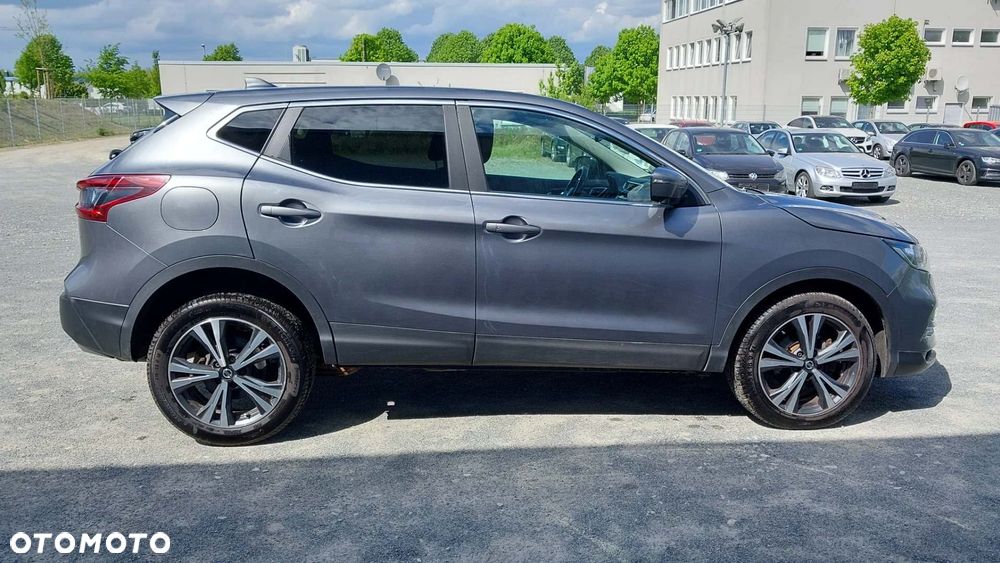 Nissan Qashqai 1.7 dCi 4x4 N-Connecta Xtronic - 2