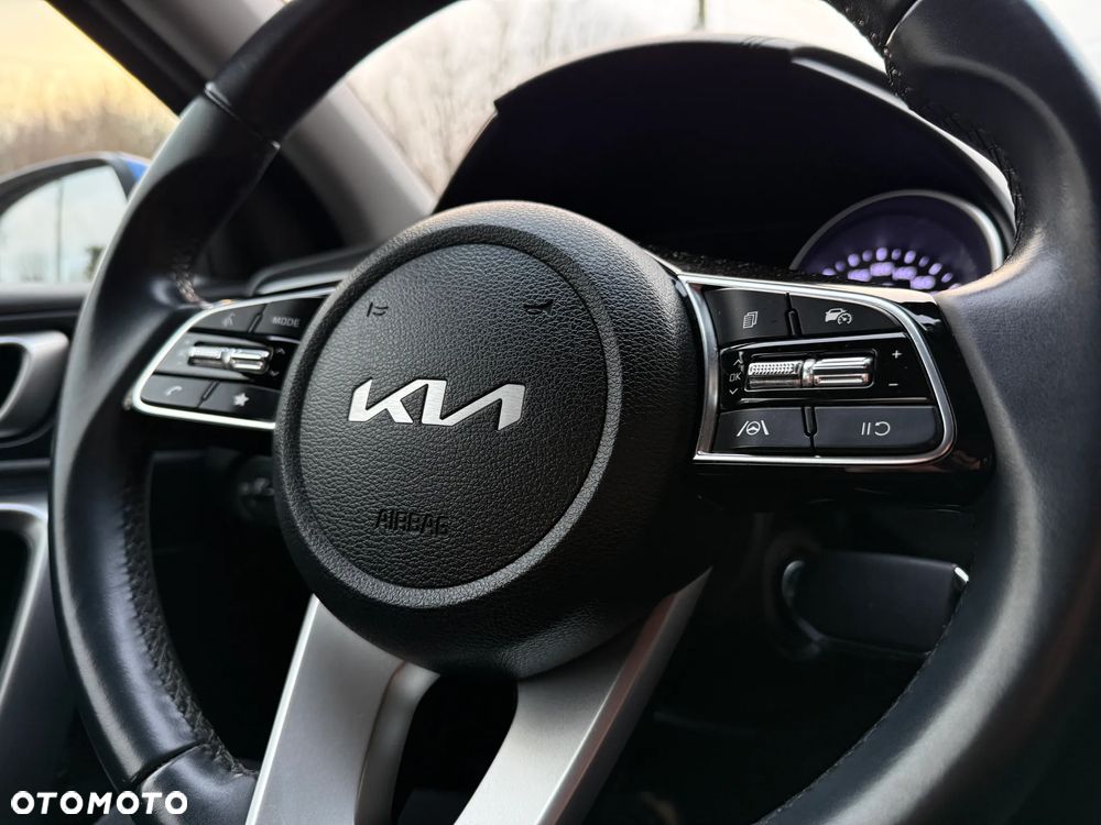 Kia Ceed 1.5 T-GDI M - 26