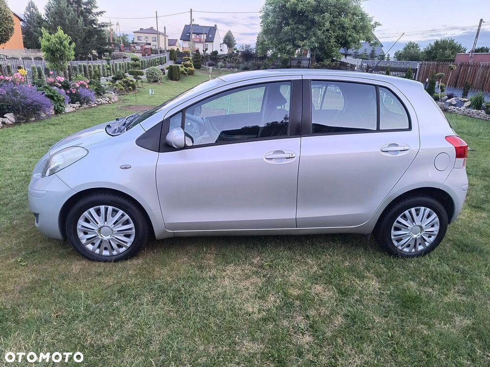 Toyota Yaris 1.33 Luna - 24