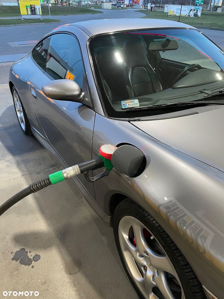 Porsche 911 - 12