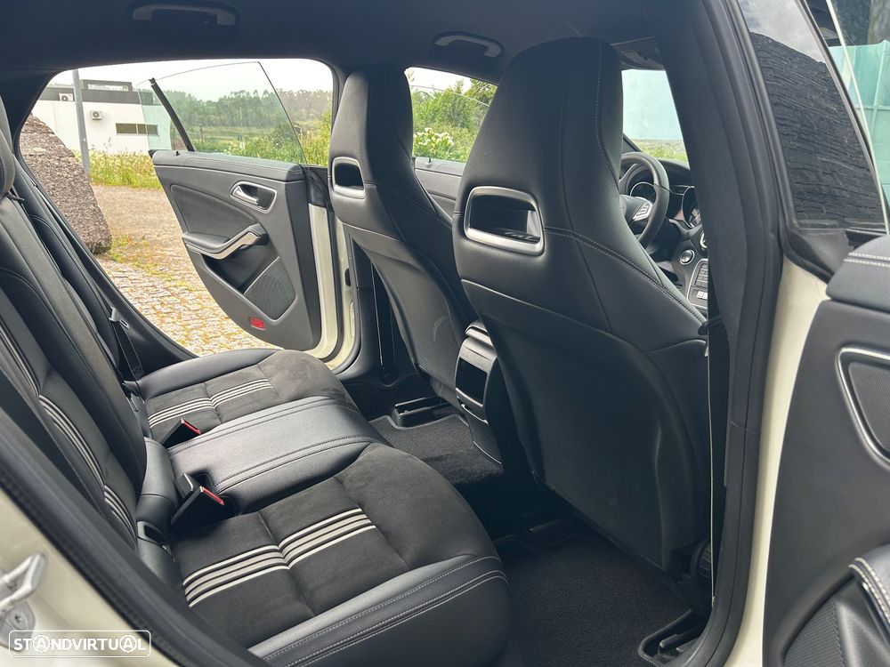 Mercedes-Benz CLA 180 d AMG Line - 17