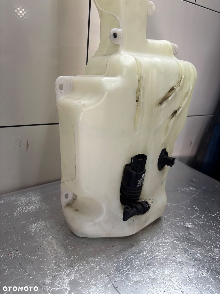 JEEP CHEROKEE KL LIFT 2019- USA ZBIORNICZEK PLYNU DO SPRYSKIWACZY - 3