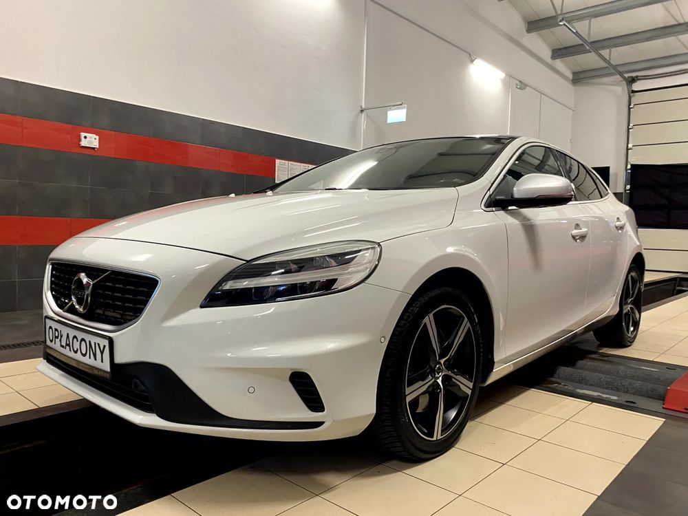 Volvo V40 D3 Drive-E R-Design Momentum - 2