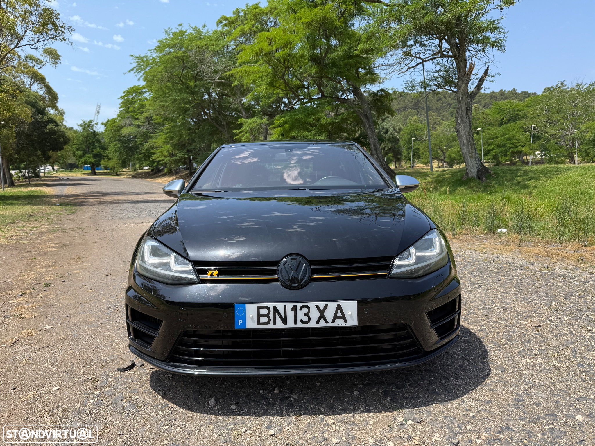 VW Golf 2.0 TSI R DSG - 2