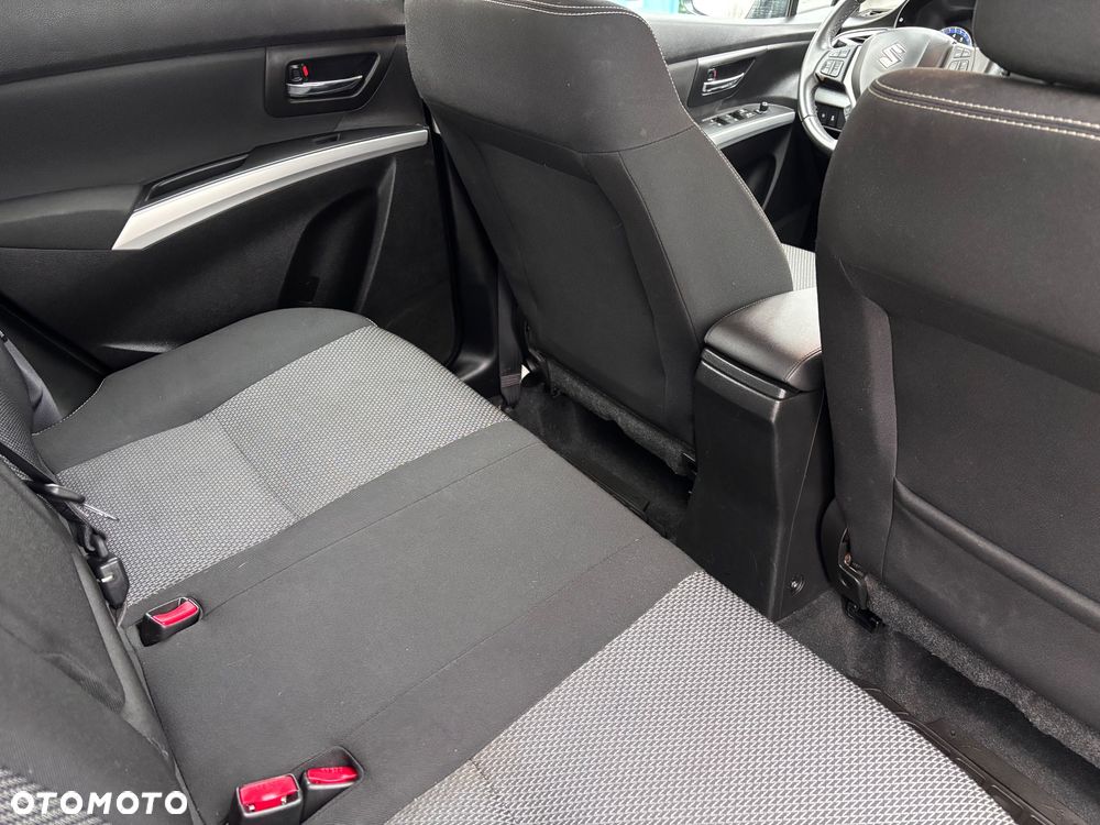 Suzuki SX4 S-Cross 1.6 Premium - 32