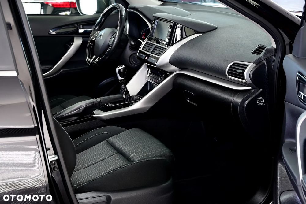 Mitsubishi Eclipse Cross - 10