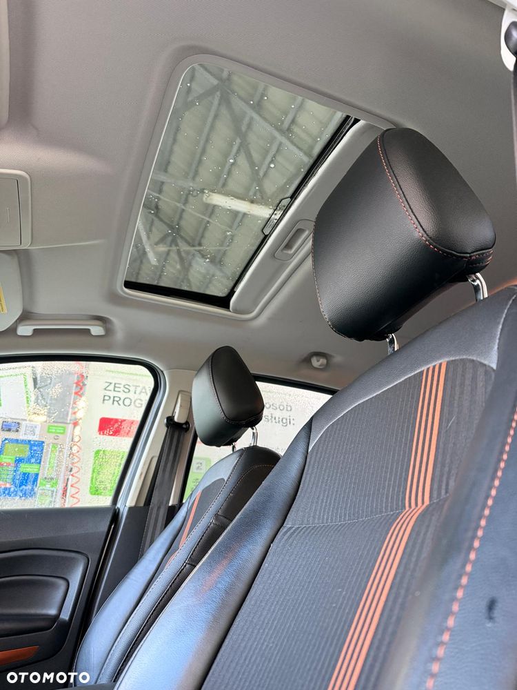 Ford EcoSport - 18