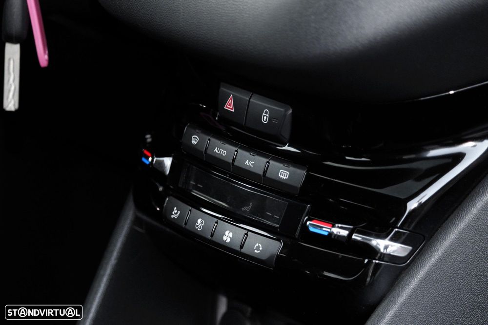 Peugeot 208 PureTech 82 Allure - 16