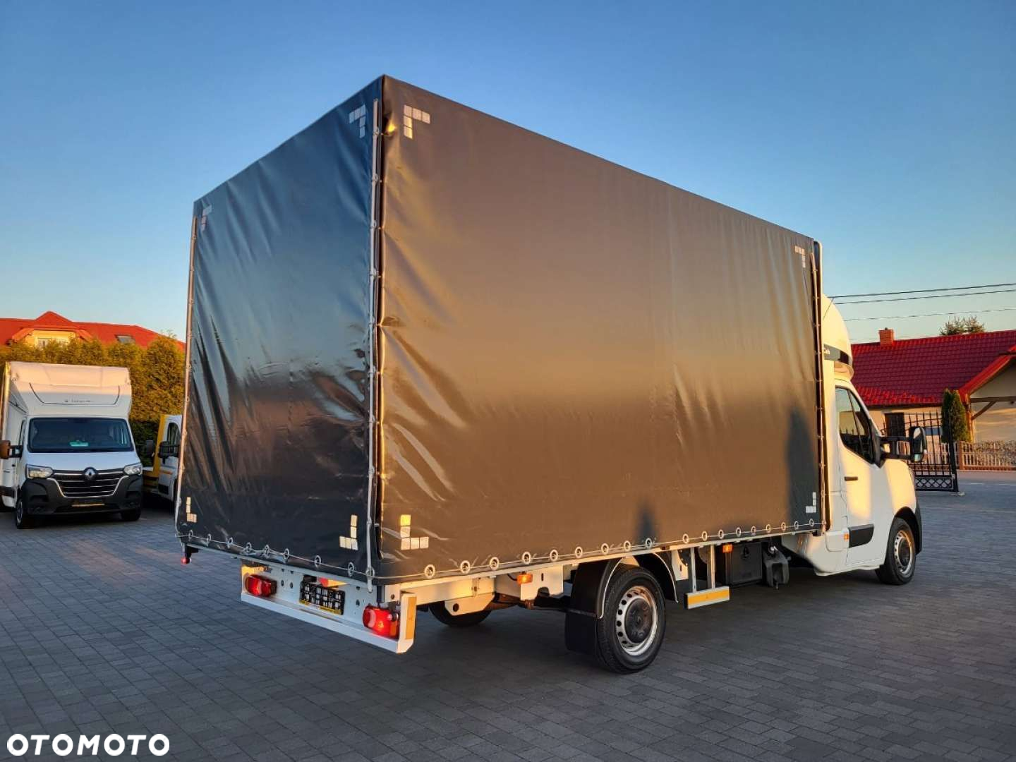 Renault Master 10 europalet Salon Polska - 36