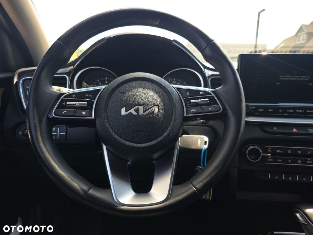 Kia Ceed - 14