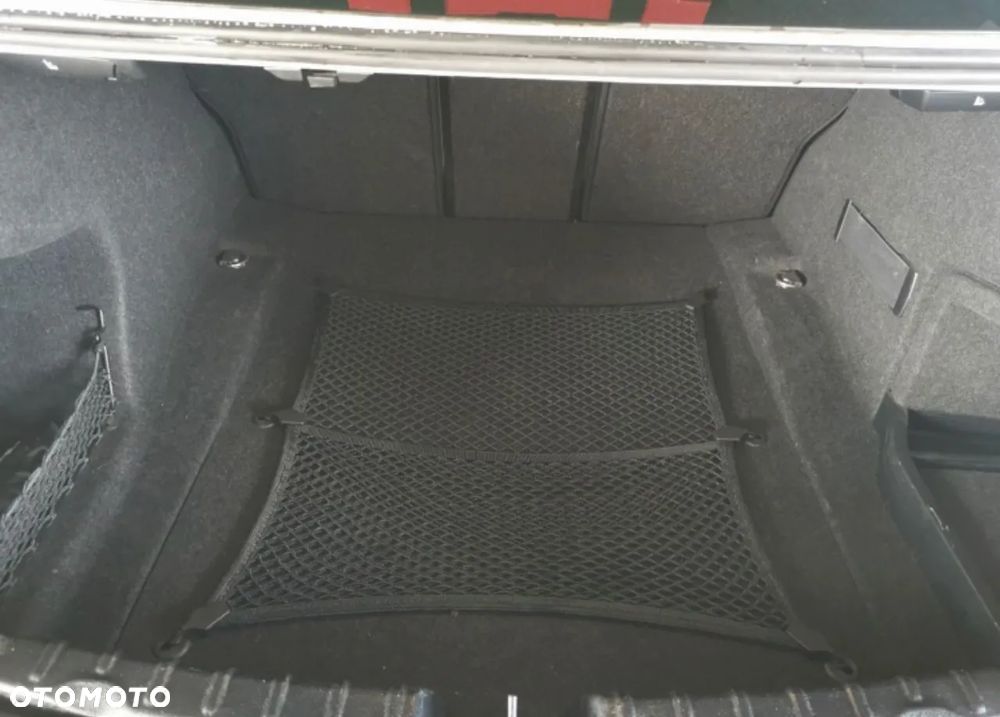 BMW Seria 3 - 27